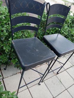 outdoor barstools just needs to be repainted see pictures both for $40