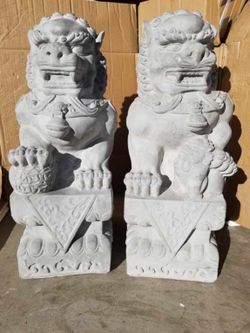 Cement Foo dogs set (male and Female)