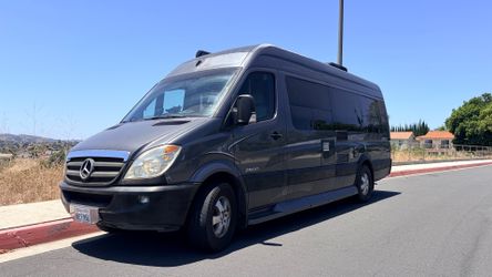 2008 Winnebago ERA Limited splinter 2500 diesel one owner, no accident