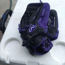 Rawlings Softball Glove