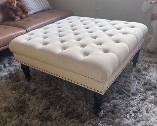 Tufted Coffee table ottoman