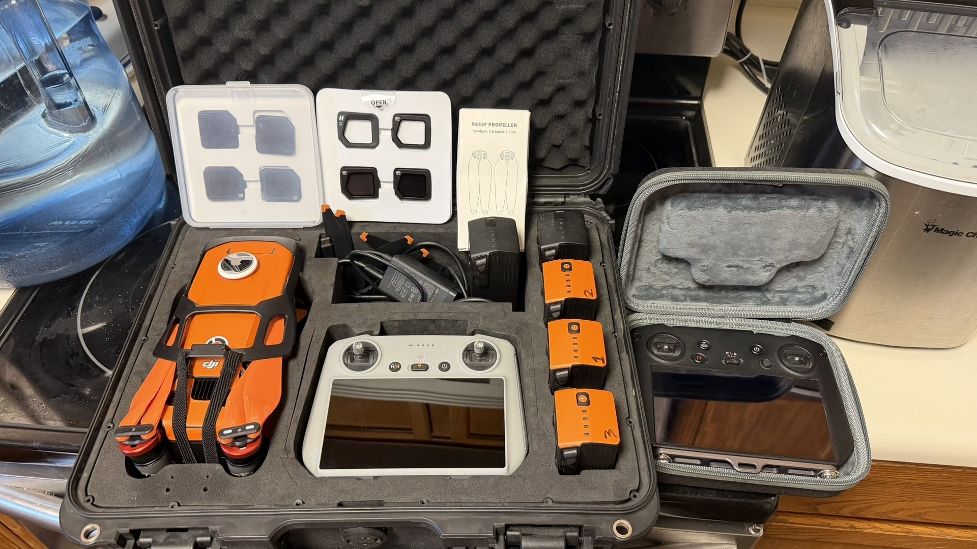 DJI Mavic 3 Classic Drone