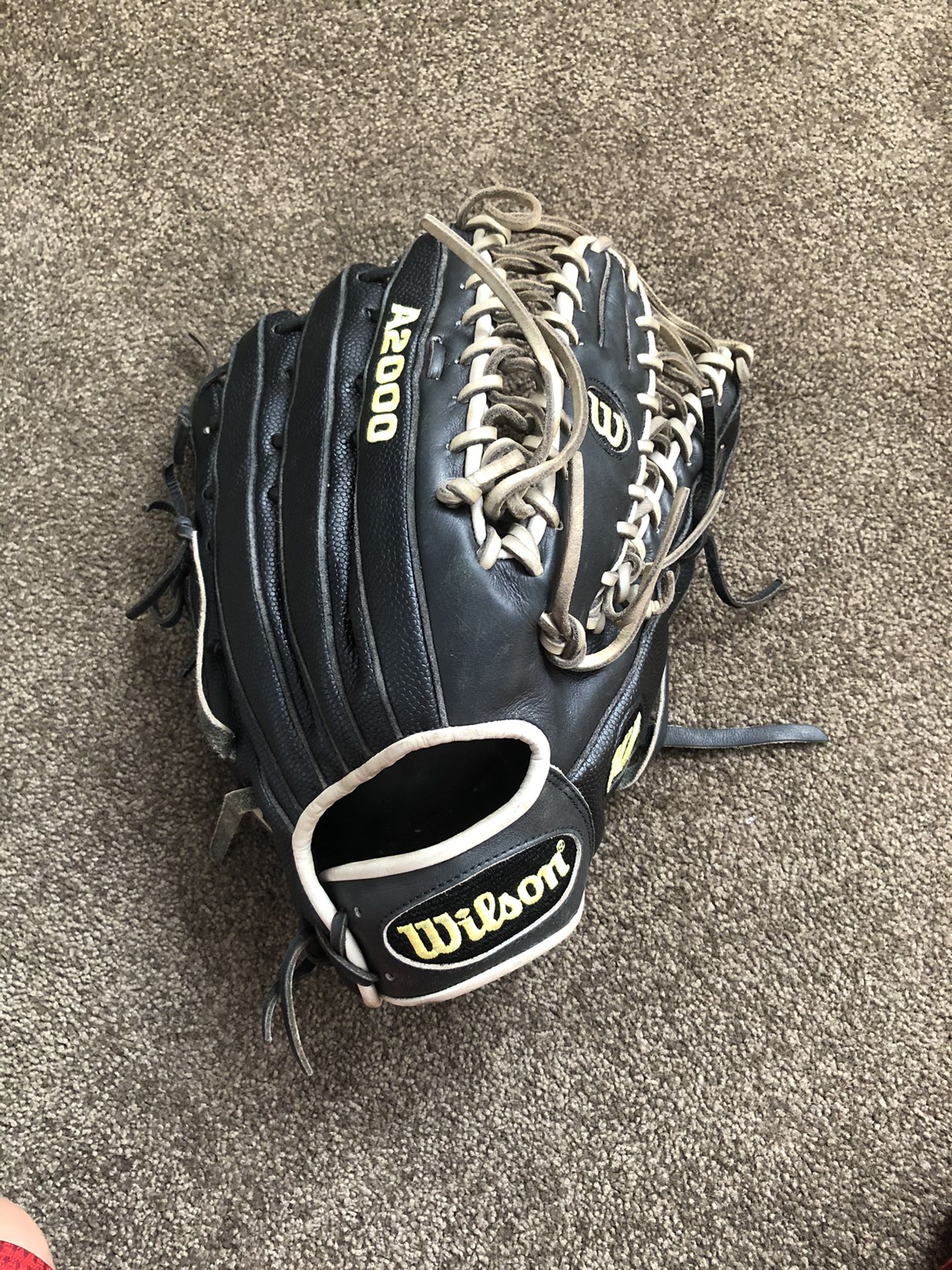 Black/Grey Wilson A2000 12 3/4 Baseball/Softball Glove