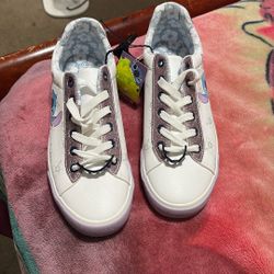Stitch Women’s Tennis Shoes 