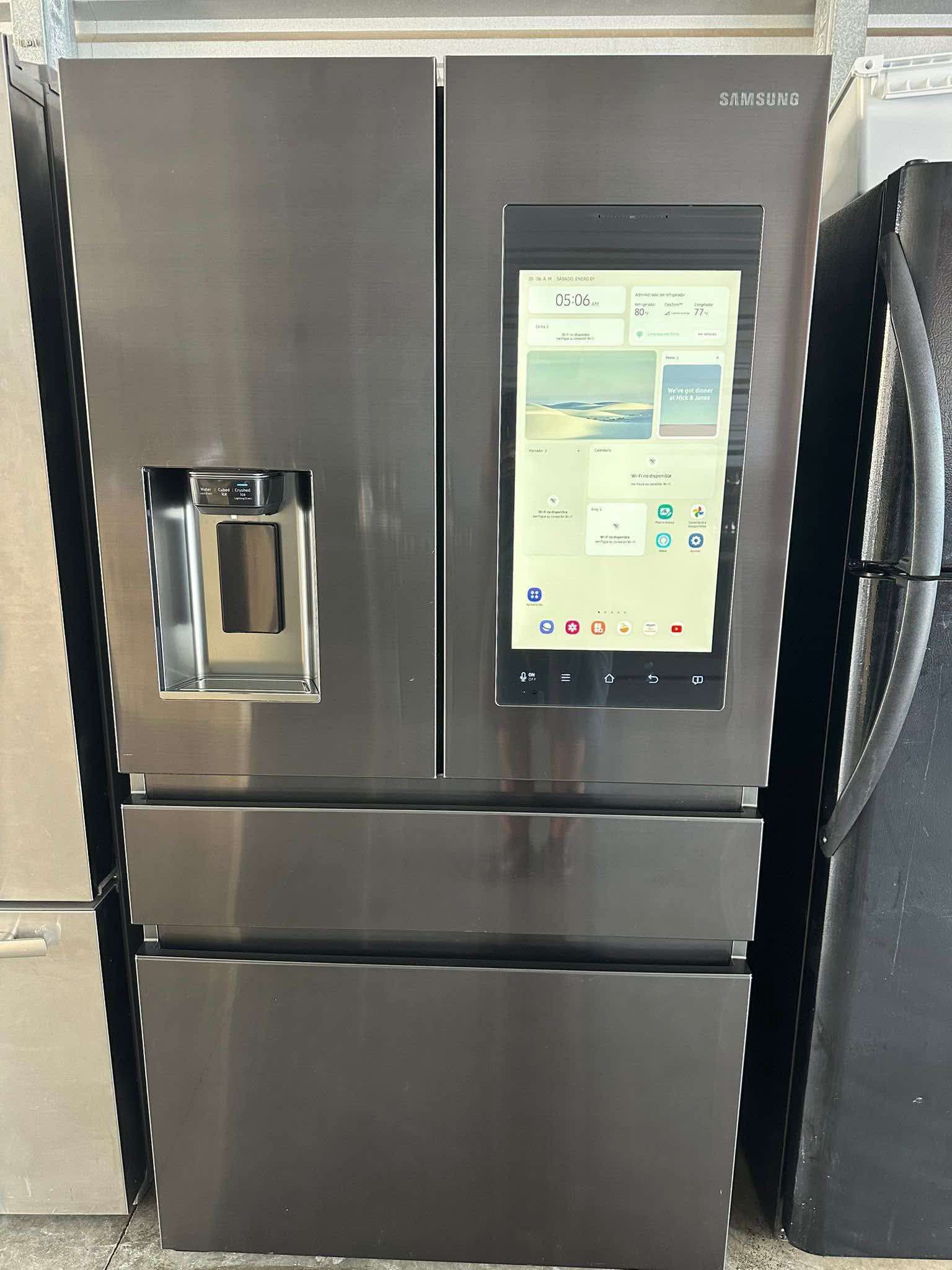 Full kitchen combo package Samsung Bespoke Black Stainless Steel Refrigerator/Stove/Dishwasher/Micro