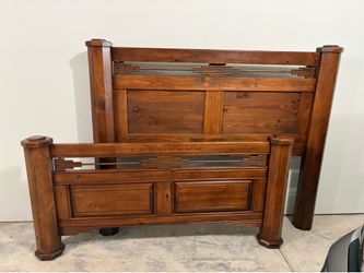 Solid wood queen size bed frame with medal frame