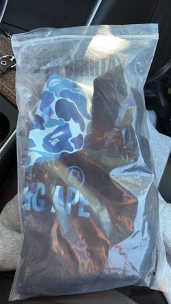 Bape shirt 40 could do 35-30