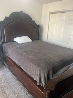 CalKing Headboard and Footboard, dresser and mirror, 2 nightstands