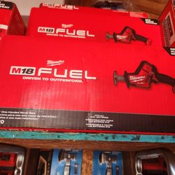 Milwaukee
M18 FUEL 18V Lithium-Ion Brushless Cordless HACKZALL Reciprocating Saw (Tool-Only)