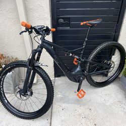 Specialized Turbo Levo 