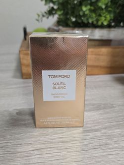 TOM FOR SHIMMERING BODY OIL