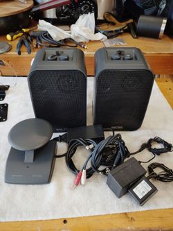 Vintage Optimus 900MHz Wireless Speaker System - Complete Set
