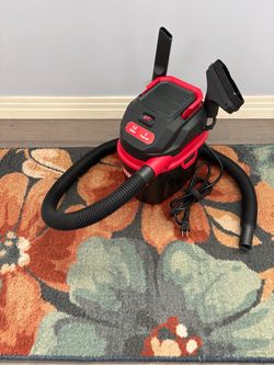 Portable vacuum