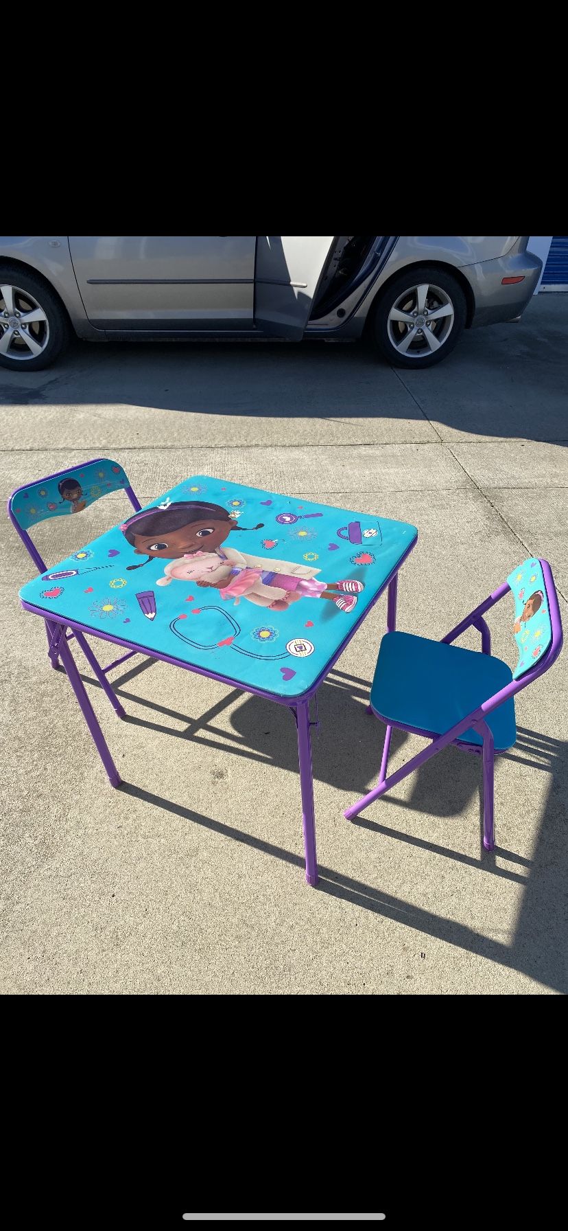Doc McStuffins Table And Chairs