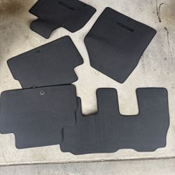 Kia Telluride OEM Floor Mats (2022)