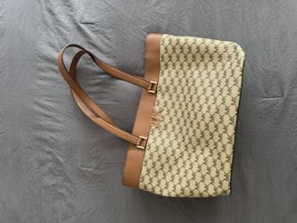 Micheal Kors Handbag 