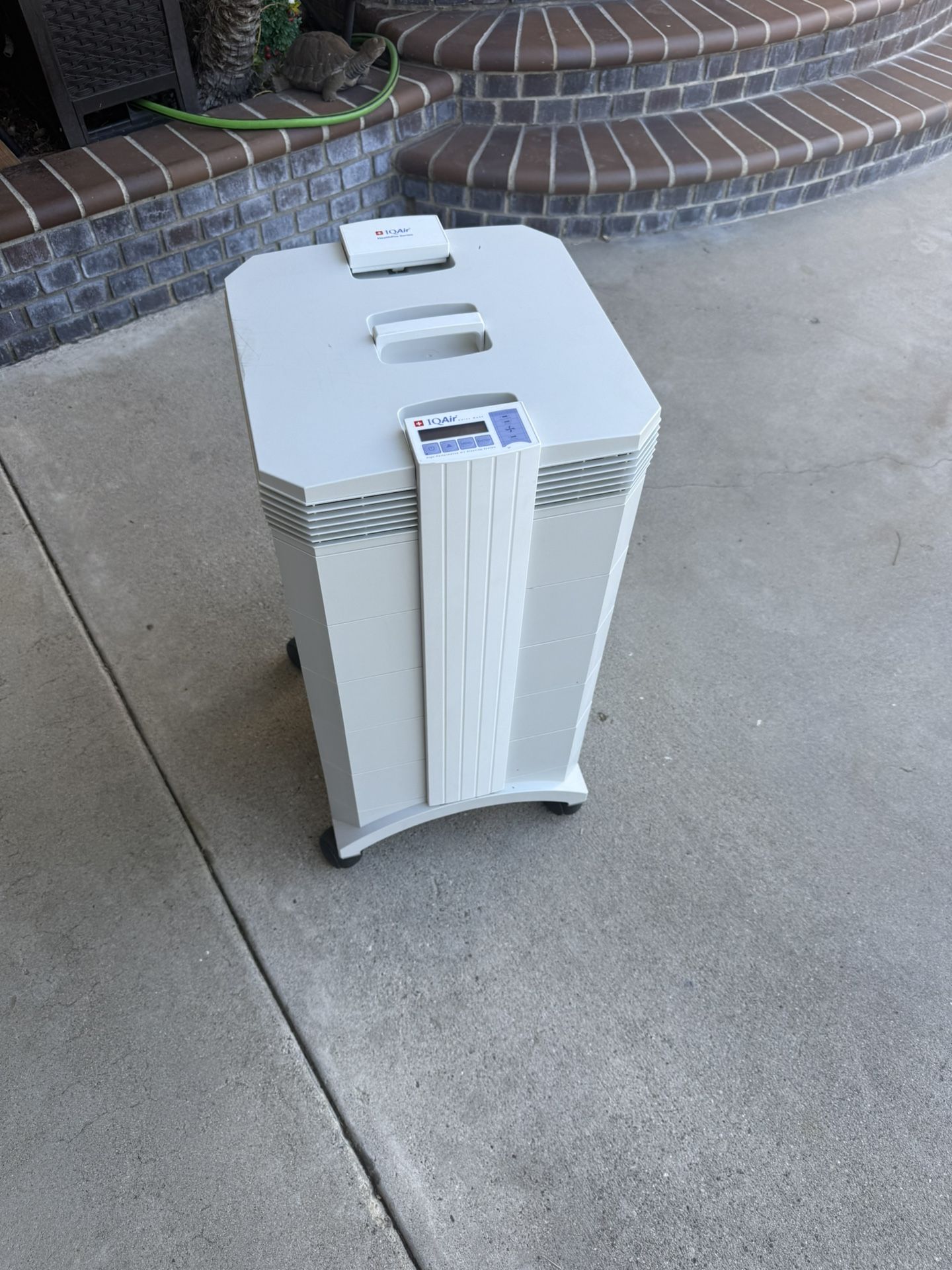 IQAir HealthPro Plus - Air Purifier