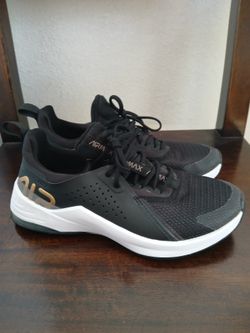 Like new Nike Air Max size 6.5 Women $30
