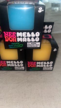 NeeDoh Mello Mallo Color change yellow squishy