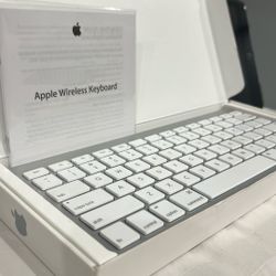 Apple Wireless Keyboard