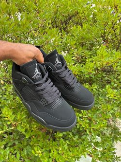 Black cat 4s for sale size 10 and 11s available hit me up 100$ each