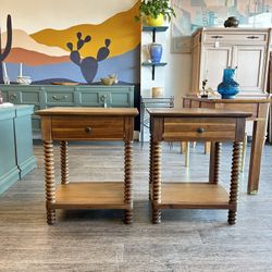 NEW Pair of Wood nightstands / End tables / Side Tables