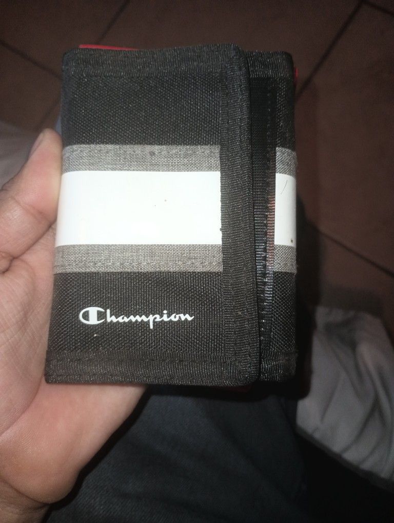 Champions Wallet