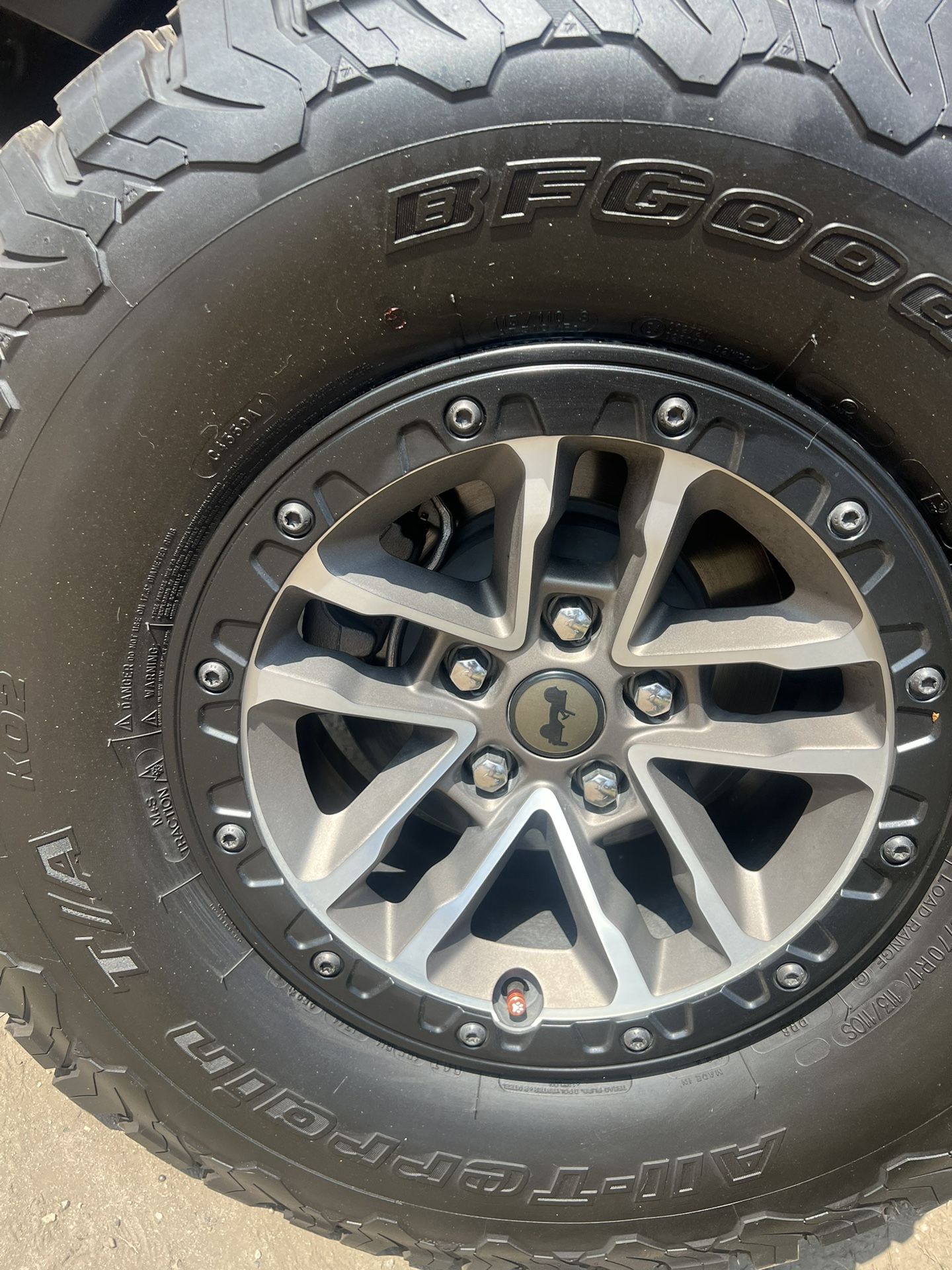 Jeep Wrangler Wheel Cups 
