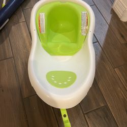 Fisher Price - Baby Bath Tub