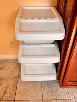 IKEA Sorting Bin - 10 gallon with lid