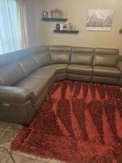 *Free Delivery* Macys Leather Power Reclining Couch Sofa