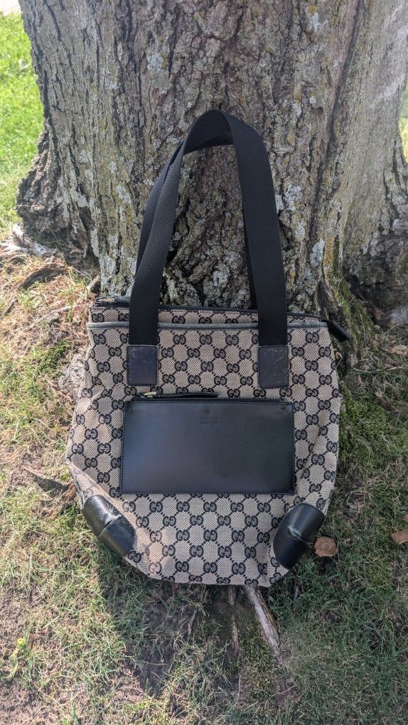Gucci Shoulder Bag