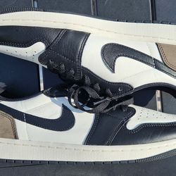 Jordan 1 Low Mocha