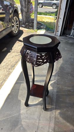 Beautiful plant stand