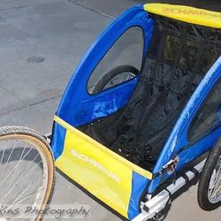 Schwinn Double Bicycle Trailer – Excellent Condition