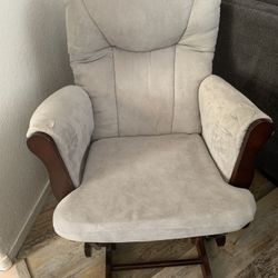 Rocking Chair With Ottomam