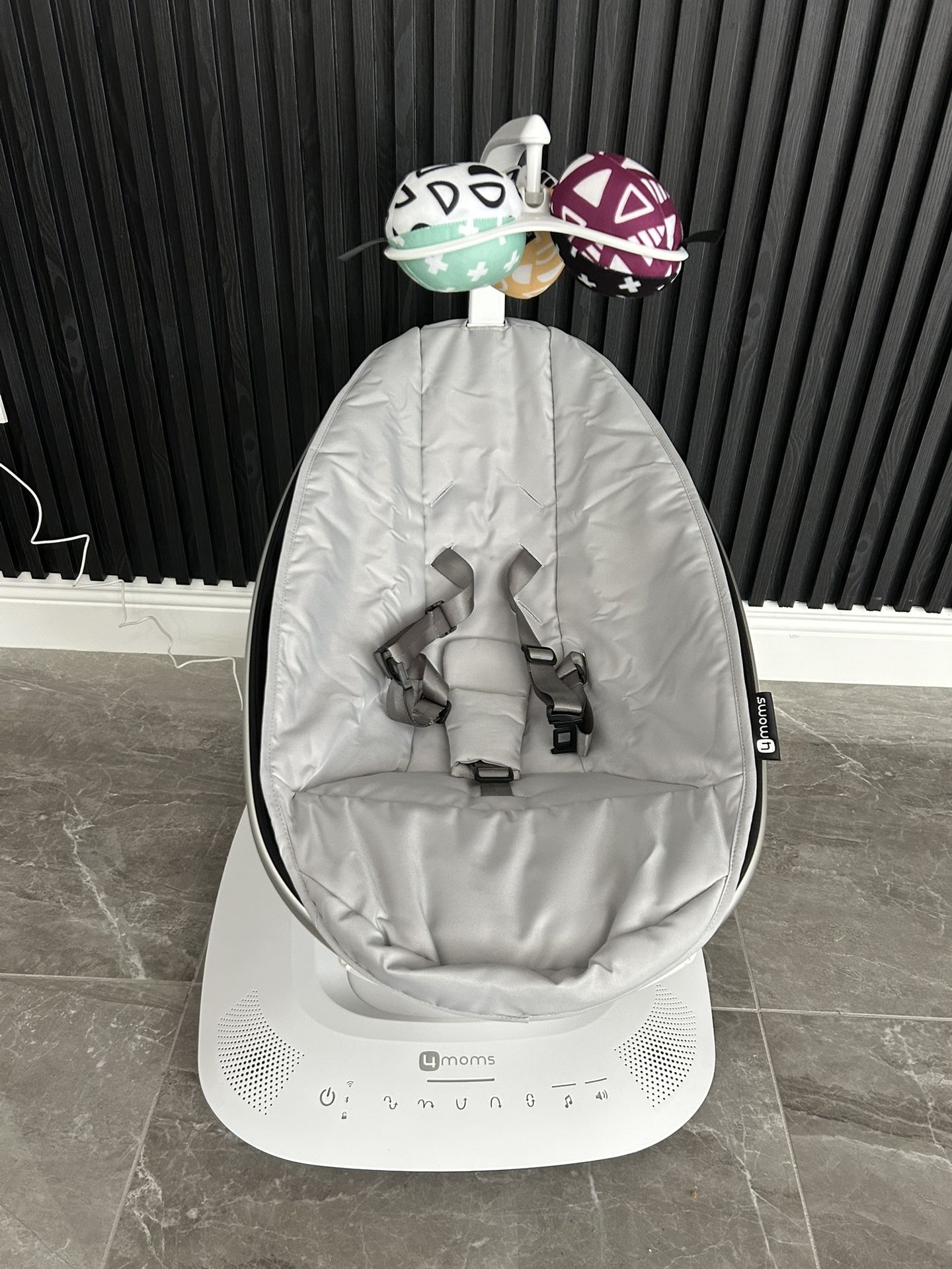 4Moms MamaRoo Swing NEW