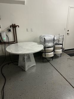 Dining Table Set
