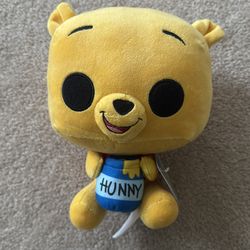 Winnie Pooh plushie