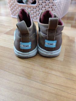 Toddler Boy Toms Boots Size 10