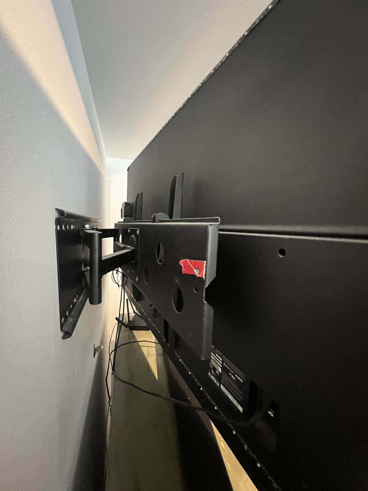 Moving Sale! 65 Inch Vizio TV (2020) , Sony Soundbar And Heavy Duty TV