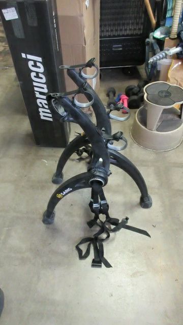 Used Saris Bones 2 Bike Trunk Rack ( Read Description )