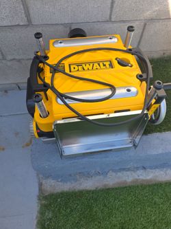 DEWALT DW735 13-Inch

Thickness Planer