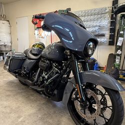 22 Street Glide Special 