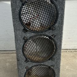 Used JL Audio Sealed Speaker Box For 3 Tens 10s Good Quality And Condition 