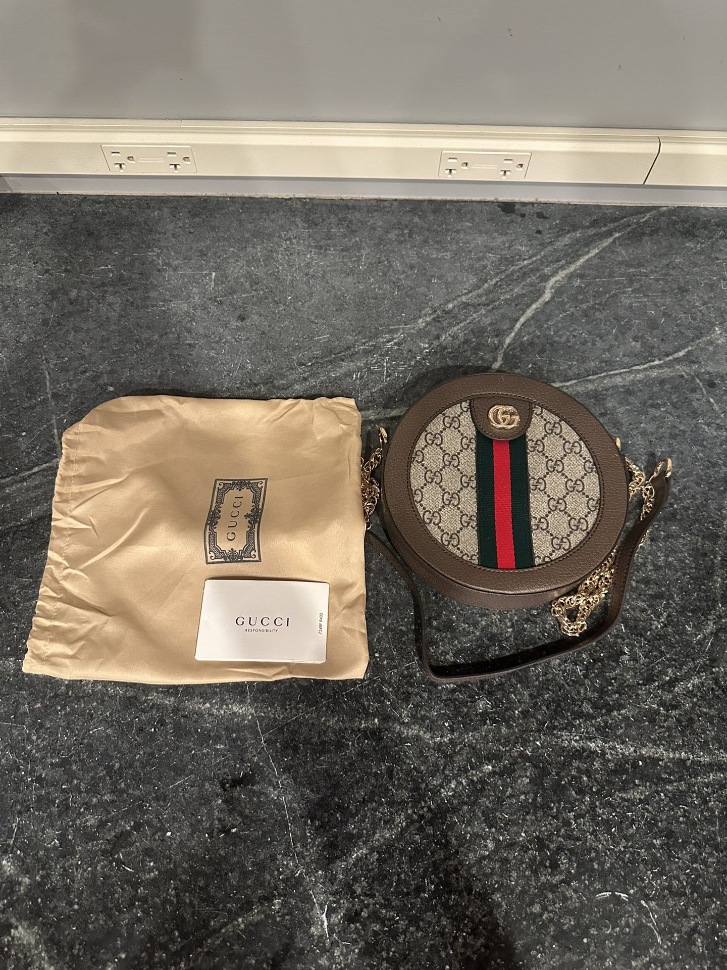 Gucci Ophidia GG Mini Round Shoulder Bag in EXCELLENT condition!