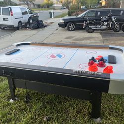 Air Hockey  Table