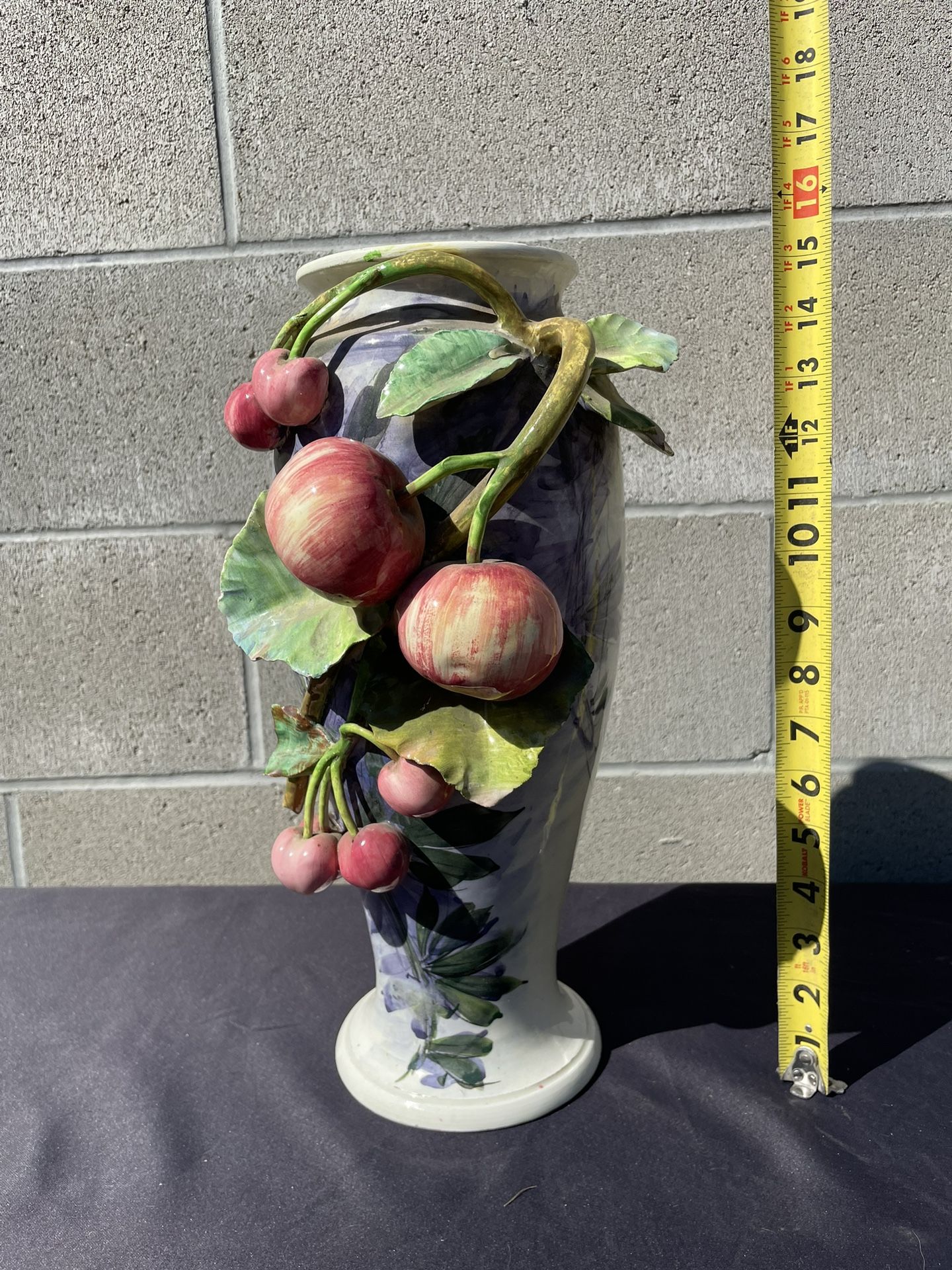 Hand Painted Mid Century Vase ๐ 1950โs ๐ Three Dementia Apples ๐