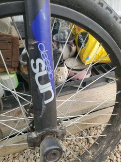 Classic  SUN  unicycle, needs a  new  tire  I ASK  $50.00