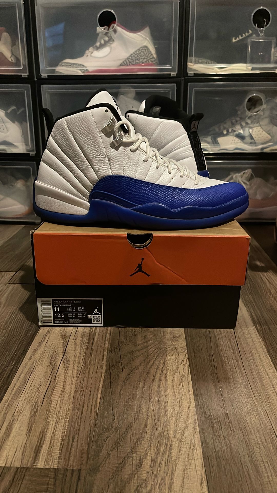AIR JORDAN 12 RETRO BLUEBERRIES SZ 11 GREAT CONDITION!!!!OFFERS WELCOME